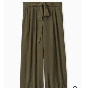 Torrid Crinkle Guaze Culotte Pant
